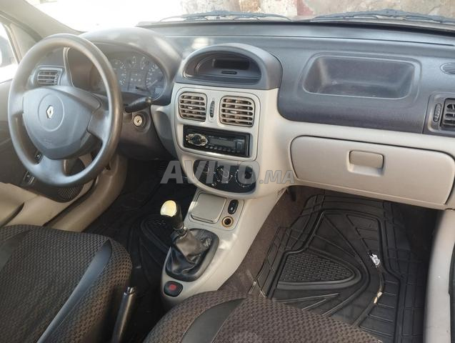 Renault Clio 2 2004 photo 5