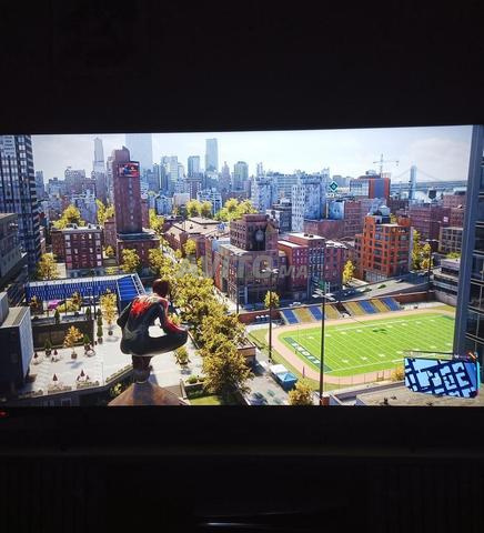 Samsung Smart TV 4K 55 pouces (Haute qualité et toujours propre)🔥