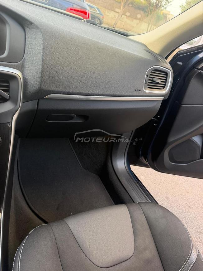 Volvo V40 Diesel Automatique 2018 à Casablanca