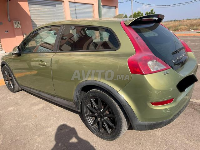 فولفو C30 بنزين يدوية 2010 في مراكش - 2