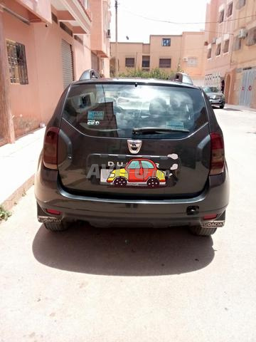 Dacia Duster très bon état - 2