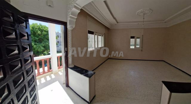 Appartement à louer 100 m² à Rabat - 2