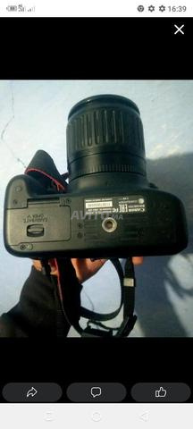 Appareil photo Canon 4000D à vendre avec vidéo et Wi-Fi - 2