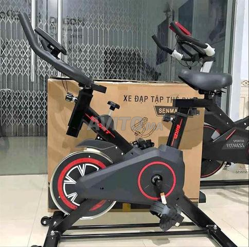 Vélo de sport d'appartement