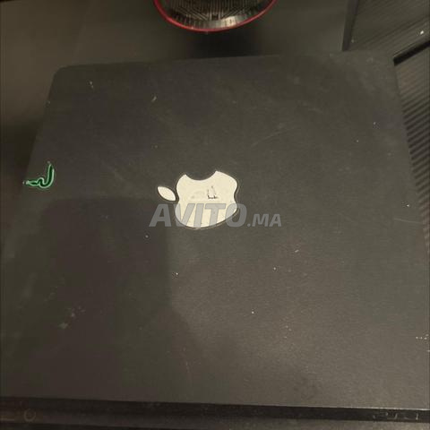 PS4 SLIM noire - 2