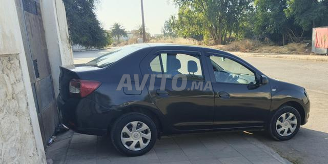 Dacia Logan Diesel Manuelle 2015 à Meknès - 2