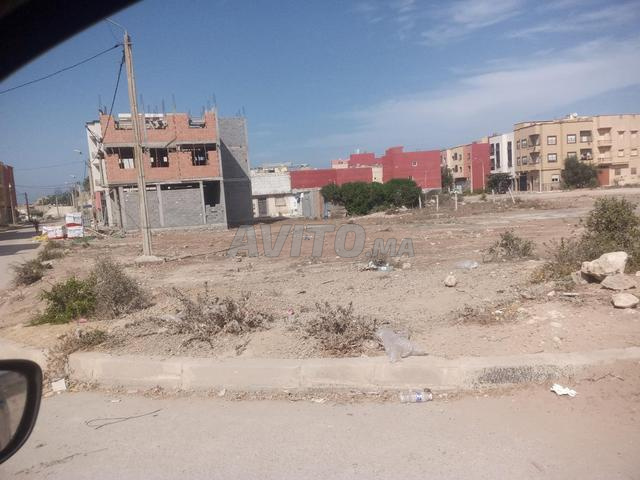 بقعة أرضية - 2