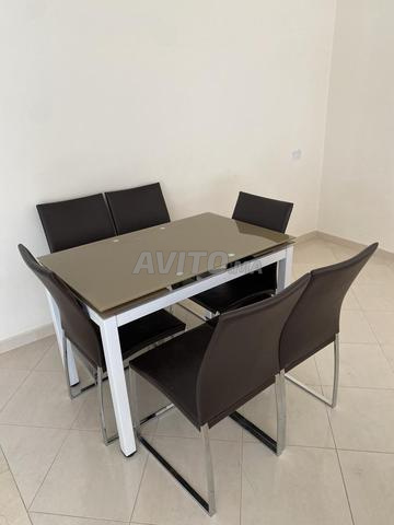 Table extensible pour salle à manger