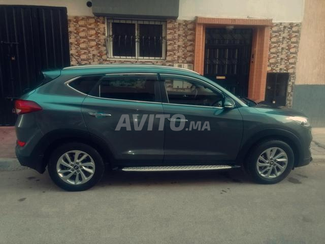 Hyundai Tucson - 2