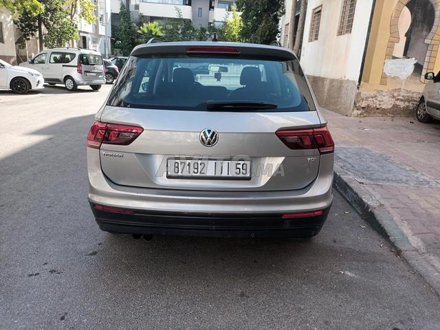 Volkswagen Tiguan - 2