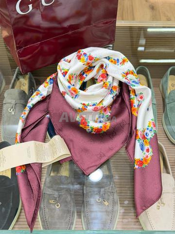Foulard de Luxe 100% Soie Gucci GC543 - 2