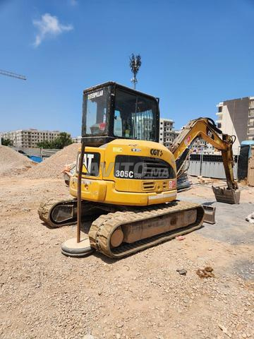 حفارة صغيرة بحالة جيدة M2010 D2019