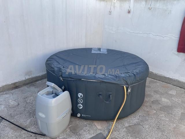 Spa jacuzzi gonflable neuf
