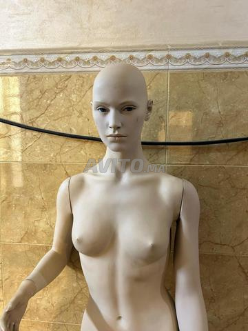 Mannequin femme - 2