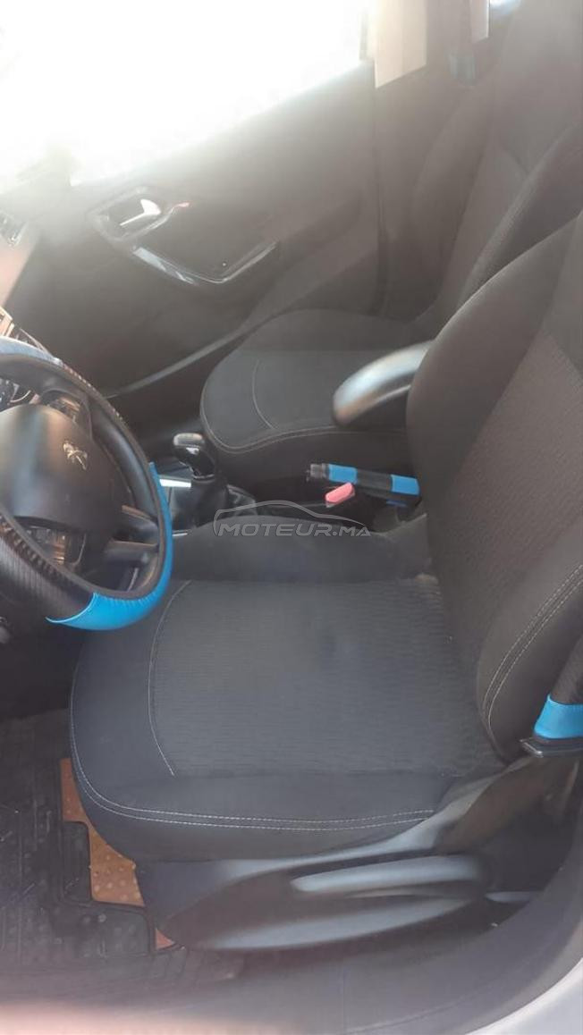 Peugeot 208 Diesel Manuelle 2019 à Ben Guerir