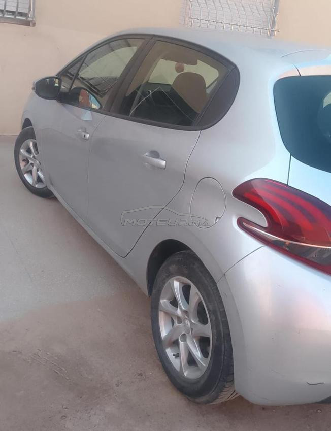 Peugeot 208 Diesel Manuelle 2019 à Ben Guerir