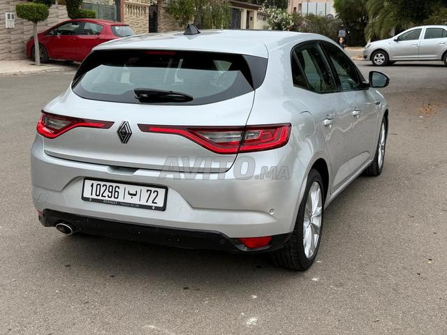 Renault Megane 4 Intense - 2