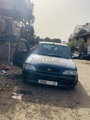 سيارة فورد للبيع