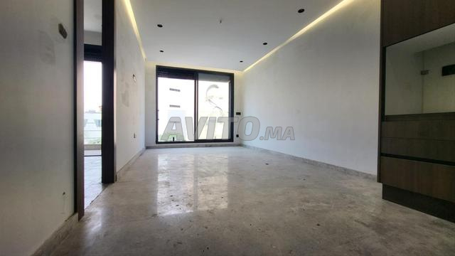 Studio Neuf façade 38m 2è ét Balcon garage Palmier