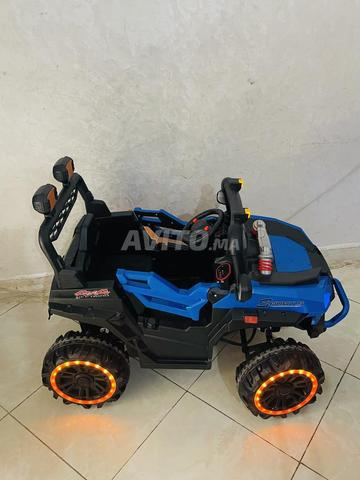 Voiture pour enfant en très bon état, achetée il y a 4 mois - 2