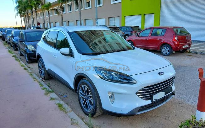 Ford kuga suv 6cv automatique particulier 2022