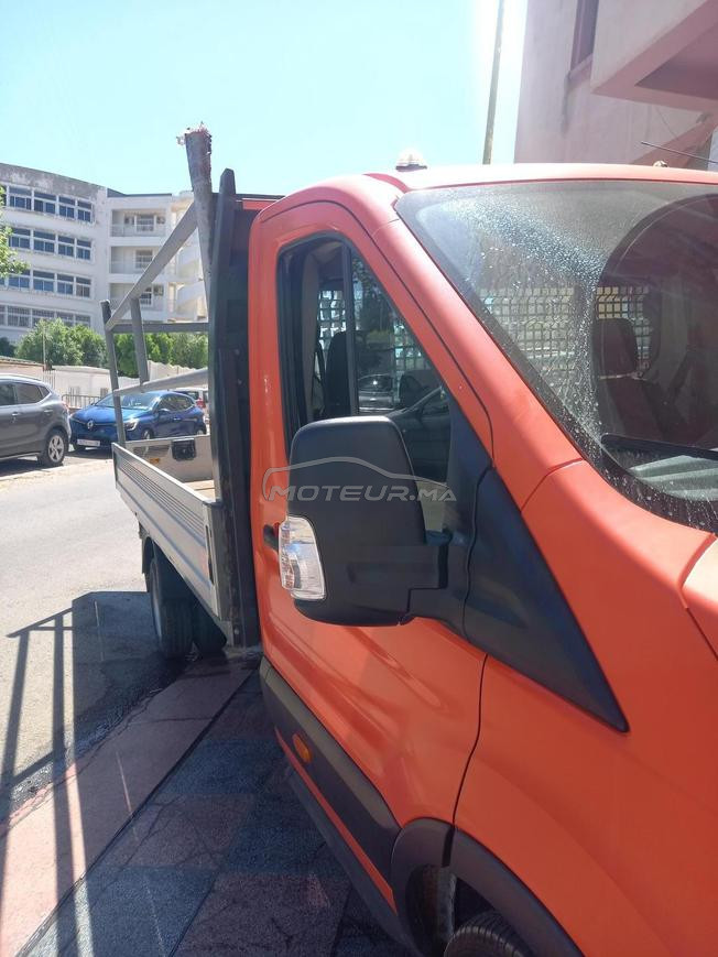 ford transit mazala n9iya 