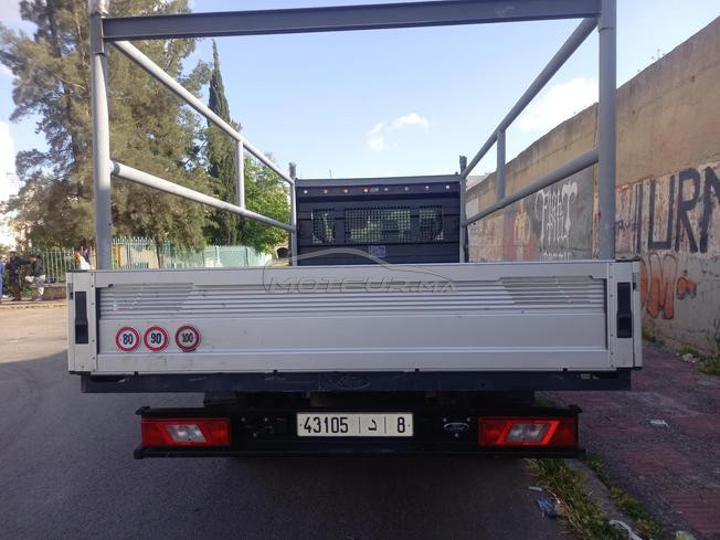 ford transit mazala n9iya 