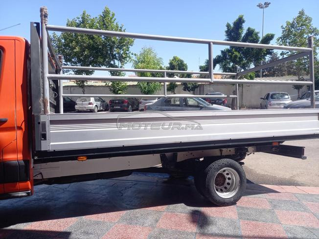 ford transit mazala n9iya 