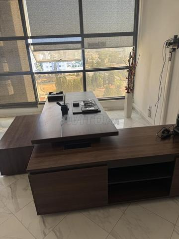 Bureau luxueux à vendre en bon état. - 2