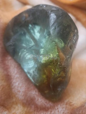 Magnifique pierre libyenne verte