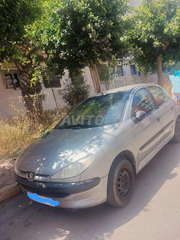 Peugeot 206 Essence Manuelle 2000 à Casablanca - 2