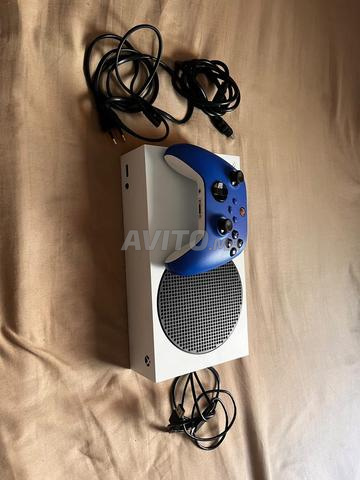 Console Xbox Series S avec manette bleue originale - 2