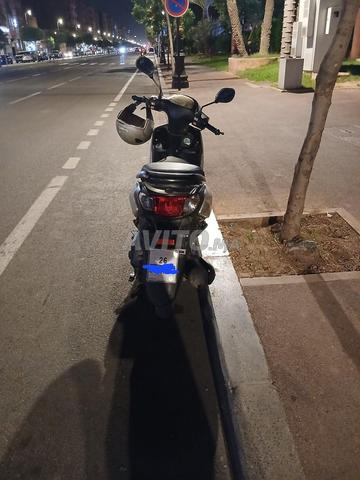 Moto Wuben - 2