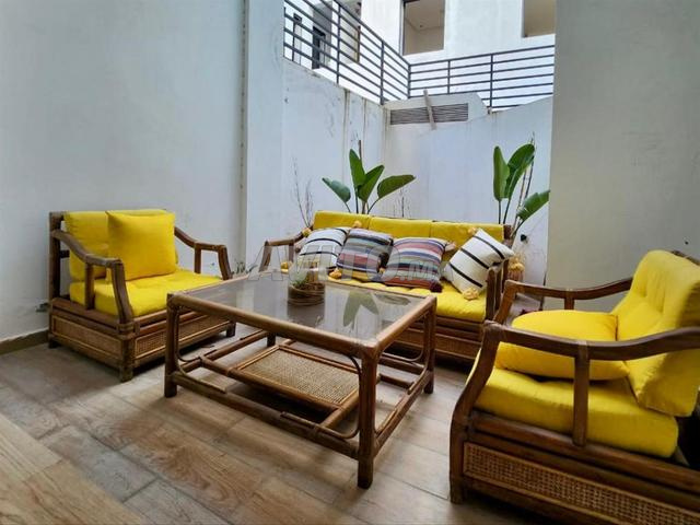 À Louer Superbe Loft avec Terrasse–Les Hôpitaux - 2