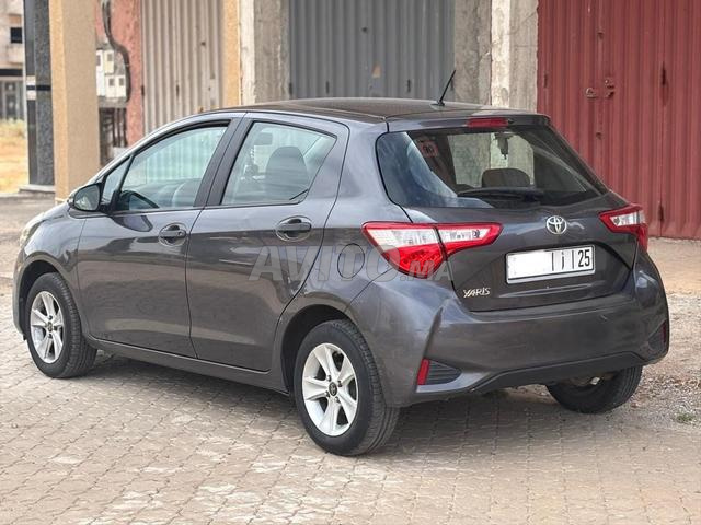 Toyota Yaris modèle 2018 très bon état - 2