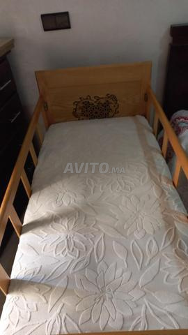 Lit en bois pour enfants avec matelas - 2