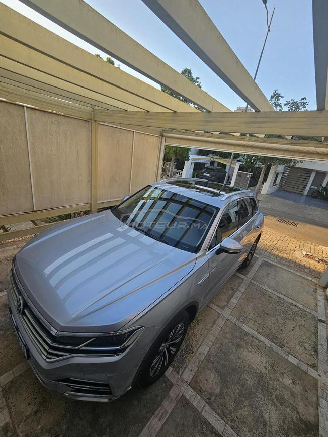    Tres belle Touareg Xtreme couleur argent .