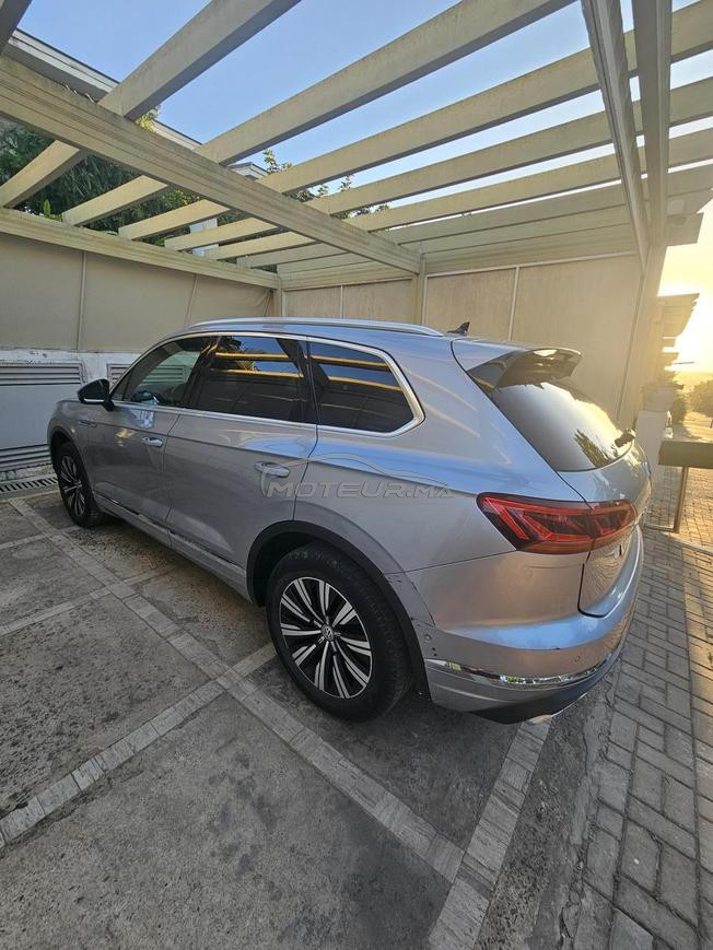    Tres belle Touareg Xtreme couleur argent .