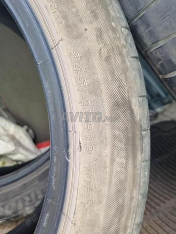 Pneu 245/45R19