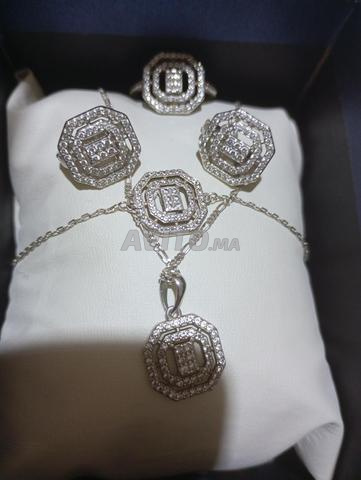 Ensemble de bijoux luxueux - 2