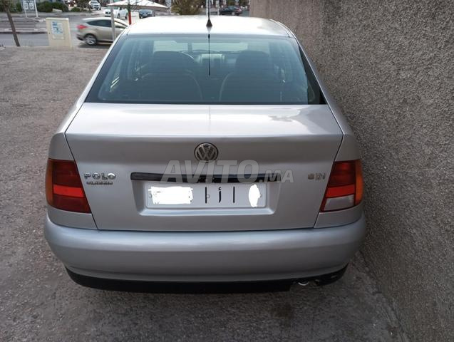 Volkswagen Polo - 2