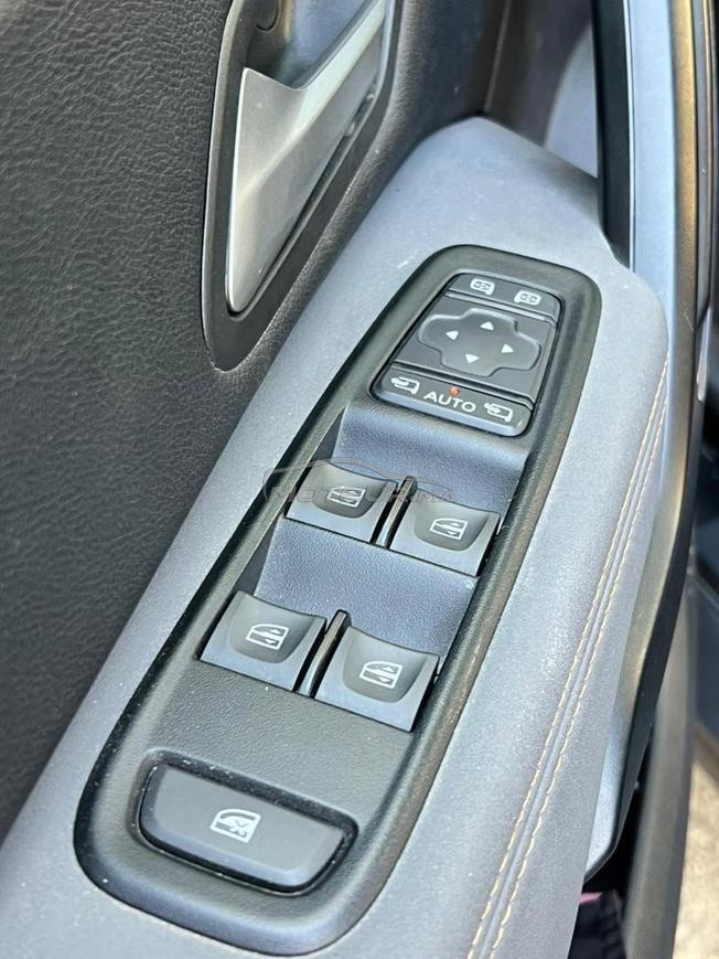 Dacia Duster Essence Automatique 2025 à Tanger