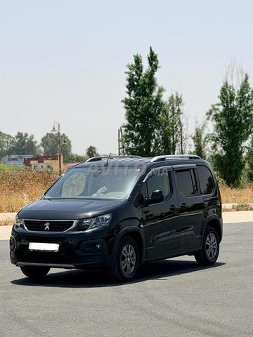 Peugeot Rifter Peintre maison en bon état
