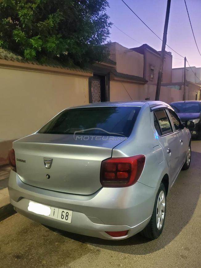 Dacia Logan 2021 Gris 117000 km