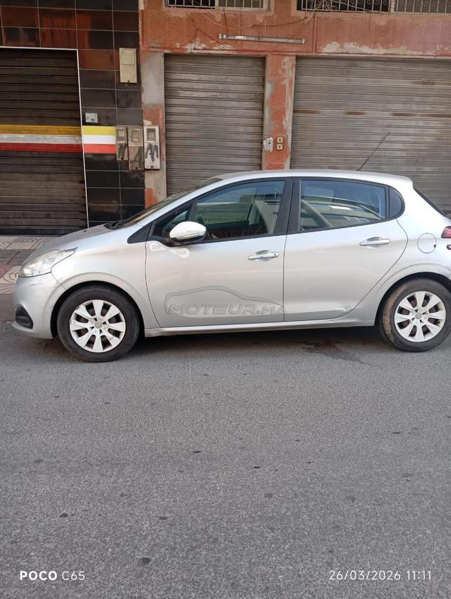 Peugeot 208 Diesel Manuelle 2017 à Casablanca