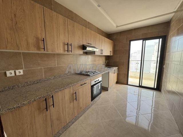 APPARTEMENT À VENDRE AVEC TERRASSE