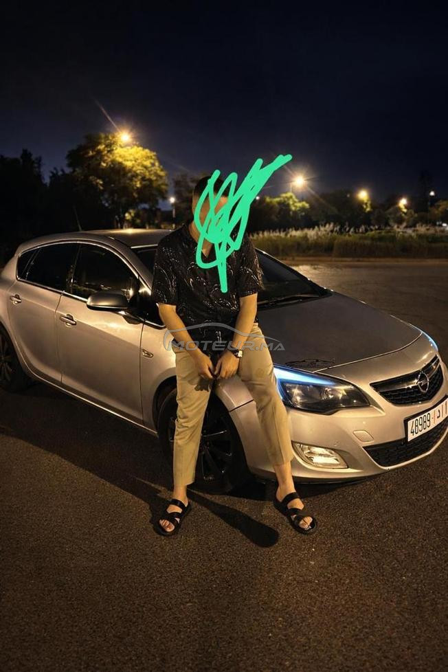 Opel Astra Diesel Manuelle 2011 à Tanger