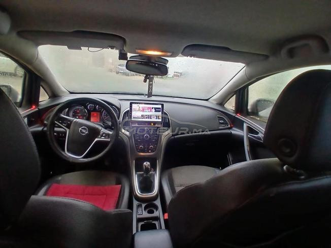 Opel Astra Diesel Manuelle 2011 à Tanger