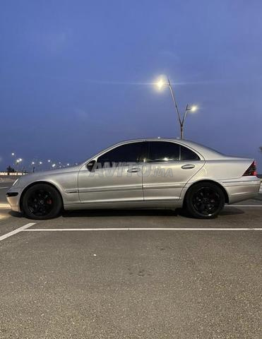 Mercedes C220, pack pure, tête de choc, comme une dame