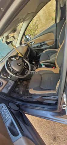 Clio 4 bon état, 1ère main - 2